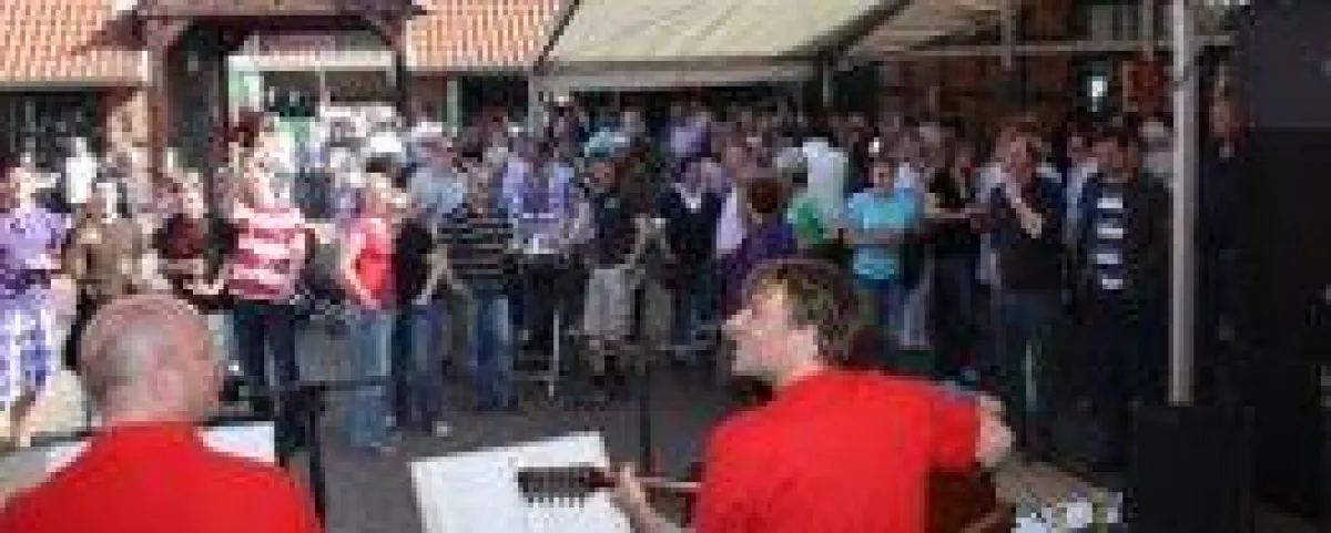 Live-Musik mit Acts aus der Region sorgt auf dem Brauereifest für beste Unterhaltung.