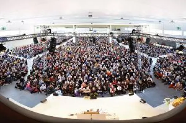 Bild: Fünfter Buddhistischer Meditationskurs über Ostern in der Messe Kassel