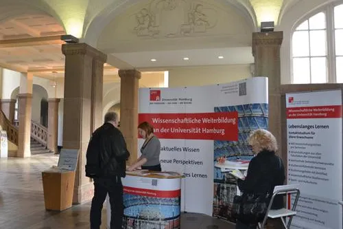 Beratungstage zum Kontaktstudium für ältere Erwachsene Bild: Beratungstage zum Kontaktstudium für ältere Erwachsene