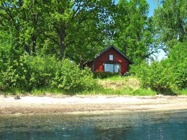 Bild: Ein Ferienhaus am Vätternsee
