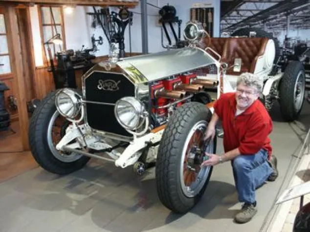 ALF wird in Museum restauriert Bild: ALF wird in Museum restauriert