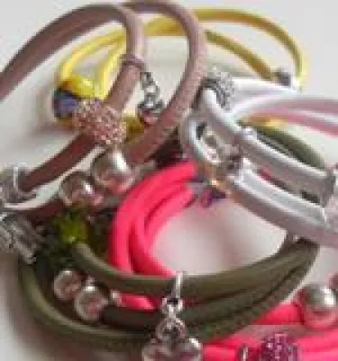 Bild: Softe Nappalederbänder in den aktuellen Farben der Saison