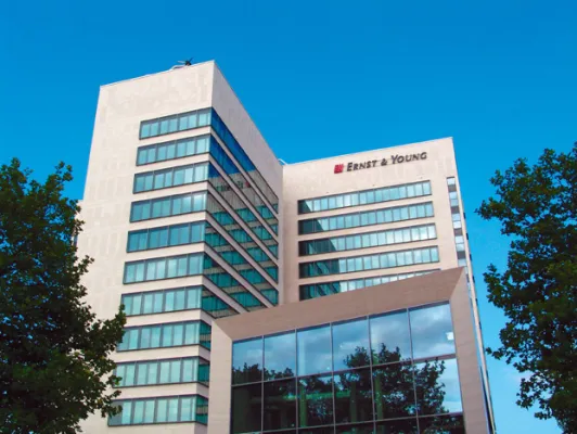 Bild: Verkauf des Bürogebäudes Eschborn Plaza an CommerzLeasing und Immobilien Gruppe (CLI)