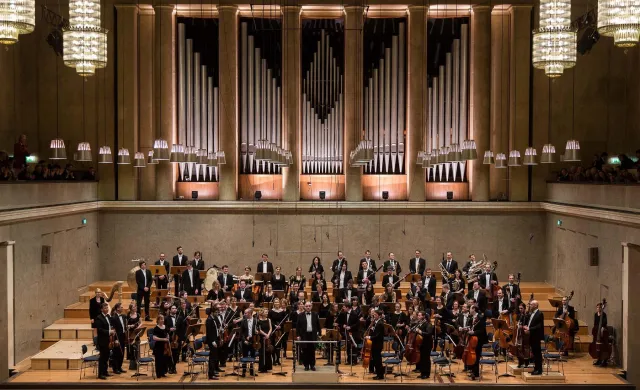 Doppelschlag für Liebhaber des sinfonischen Klangs Bild: Doppelschlag für Liebhaber des sinfonischen Klangs