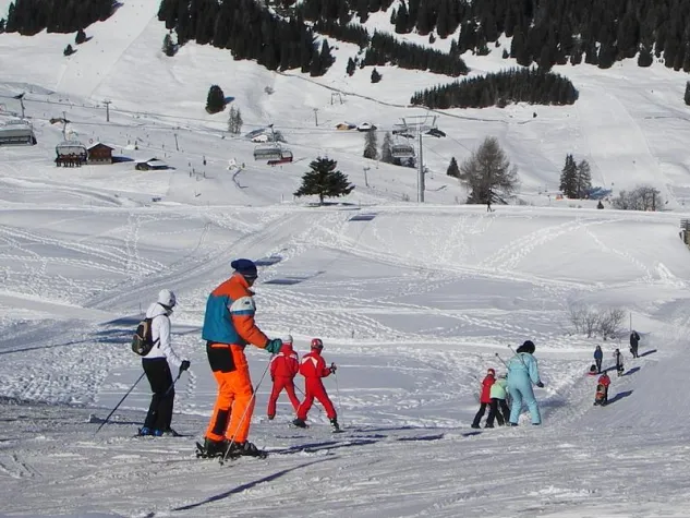 Bild: Skiurlaub ohne großen Zirkus – slow-seeing Skigebiete für den Fahrspaß.