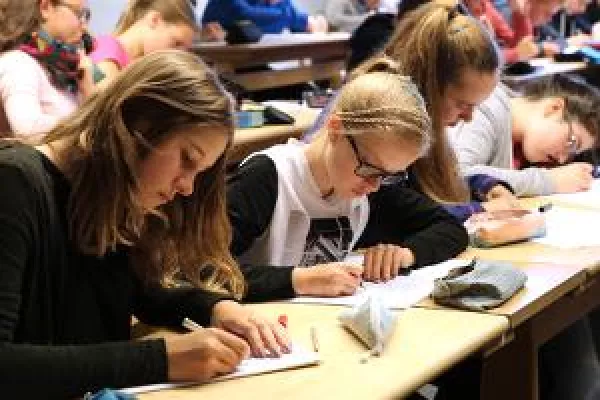 Bild: Bundesländer missachten Grundgesetz – Waldorfschulen fordern Verbesserung der öffentlichen Finanzierung