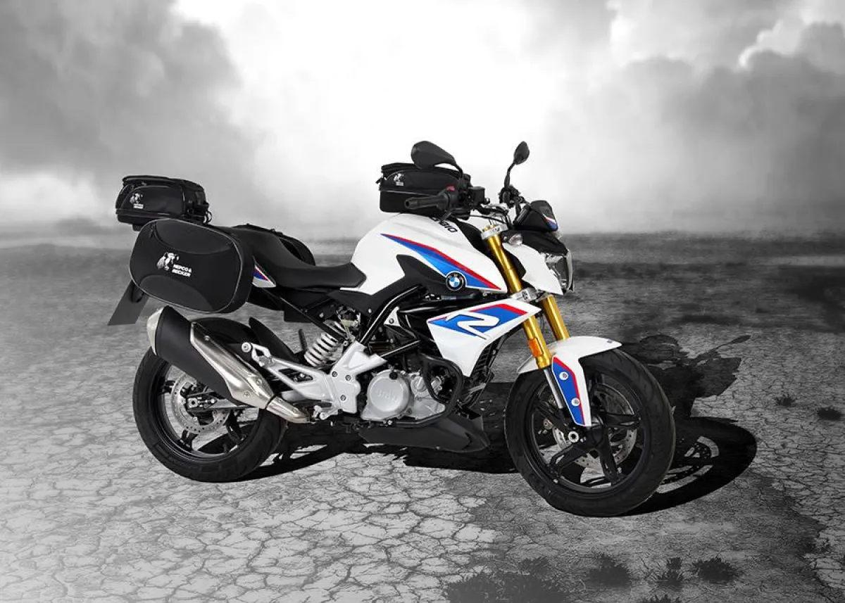 BMW G 310 R mit Zubehör von Hepco & Becker