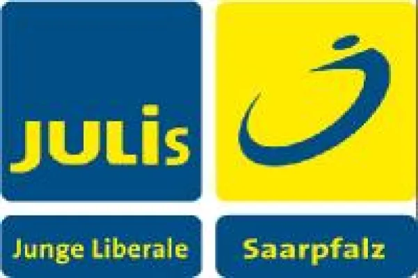 Bild: Christian Schmitt (FDP) lädt JuLis Saarpfalz in den saarländischen Landtag ein