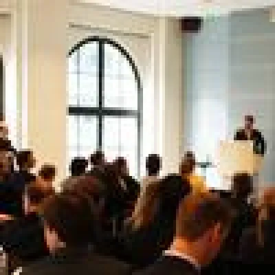 Bild: MBA Konferenz 2010 mit Schwerpunkt Transparenz: Die Wirtschaft braucht ein europäisches Management-Modell