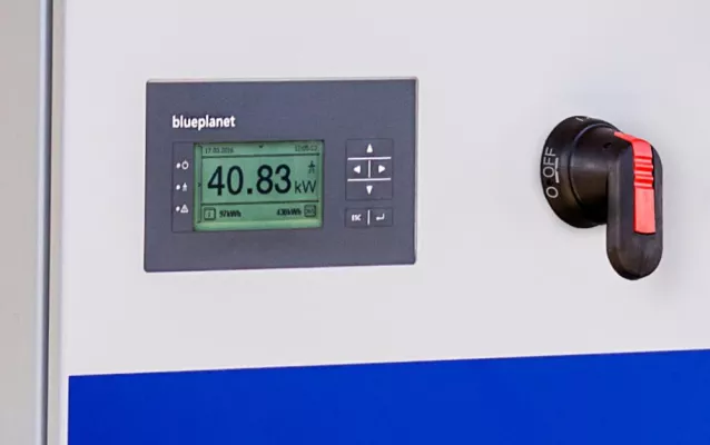 Bild: Wechselrichter von KACO new energy sind mit neuer modularer Software weltweit noch komfortabler einzusetzen.