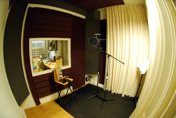 Bild: Schüler der Wirtschaftsschule Breitschaft erhalten Einblick in die Welt der Werbung