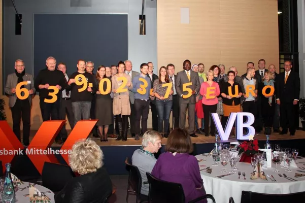 Volksbank Mittelhessen spendet 639.023,75 Euro an Vereine und soziale Initiativen Bild: Volksbank Mittelhessen spendet 639.023,75 Euro an Vereine und soziale Initiativen