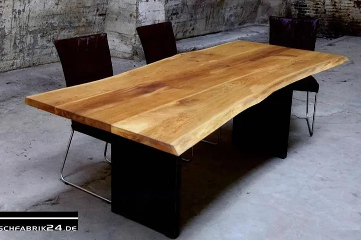 Neuling „Naturale“ erweitert das hochwertige Massivholztisch-Sortiment von Tischfabrik24.de Bild: Neuling „Naturale“ erweitert das hochwertige Massivholztisch-Sortiment von Tischfabrik24.de