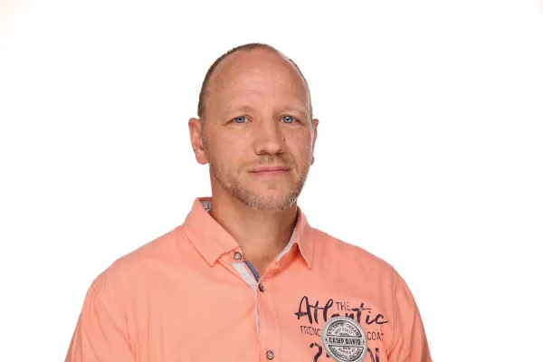 Bild: Hilfe im Alltag für Senioren: Lebenshelfer Jens Hayn im Einsatz für Senioren in Sailauf