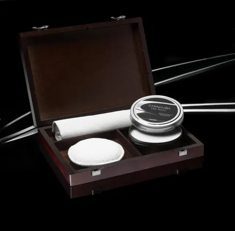 Bild: Caramba präsentiert edles Carnauba-Wachs