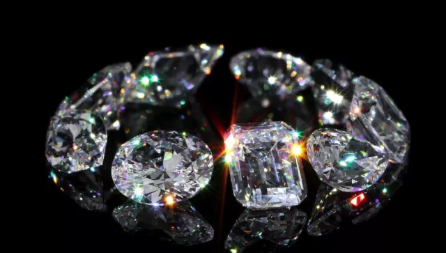 Bild: TV-Liveauktion: Juwelo bietet erstmals ungefasste GIA zertifizierte Diamanten zum Großhandelspreis an