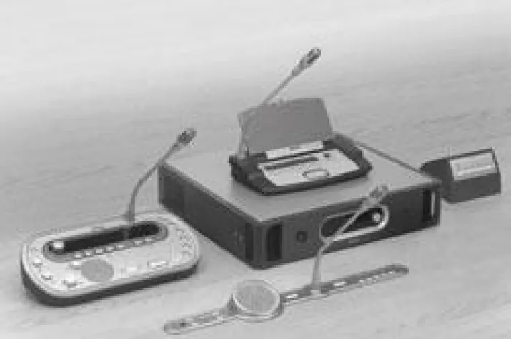 Bild: Bosch DCN Next Generation, Medienhaus ECG pro-SEQ-o investiert in Dolmetschtechnik