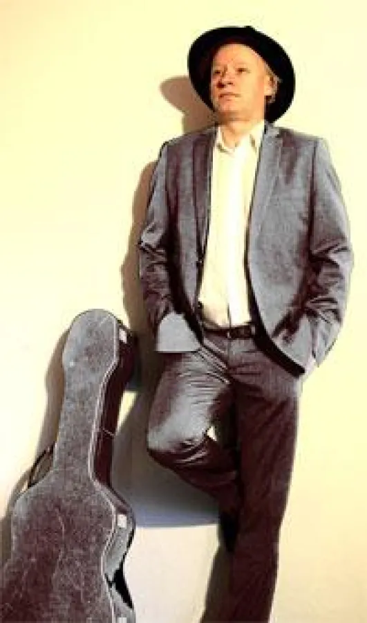 Benefiz-Konzerte / Künstler, Plakate und Beschallungstechnik zum Nulltarif