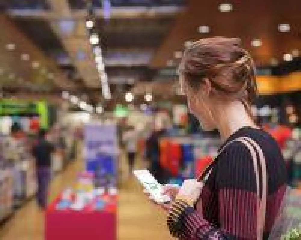 E-Commerce und In-Store verschmilzen zu einem ganzheitlichen Omnichannel-Erlebnis