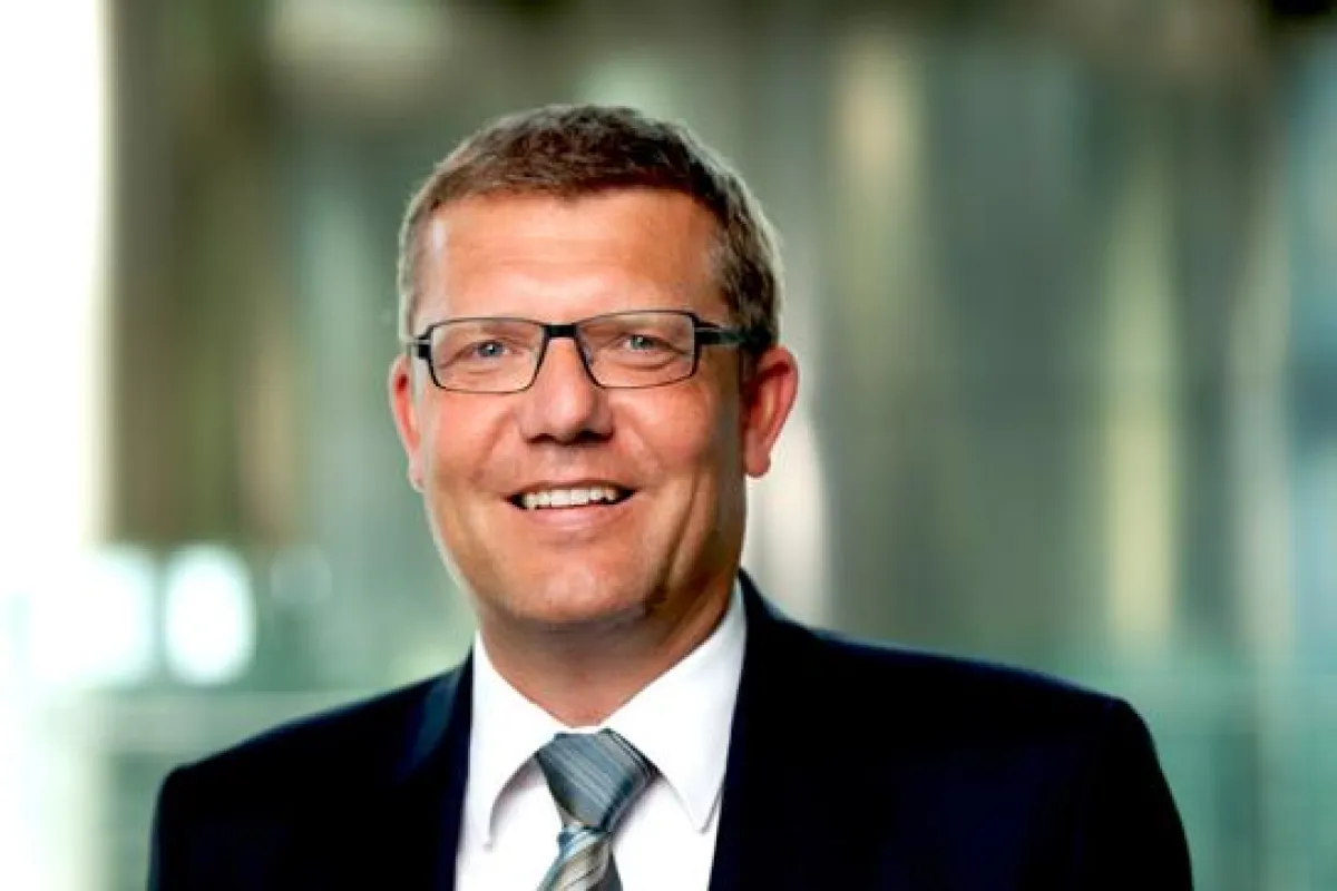 cbs-Geschäftsführer Harald Sulovsky präsentiert Rekordergebnis für das Geschäftsjahr 2013