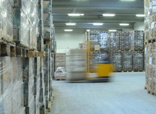 Bild: Premiere im offenen Pool für Standardladungsträger