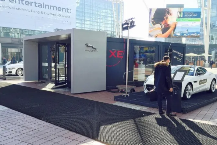 Bild: Artlife realisiert Jaguar XE Innovation Lab