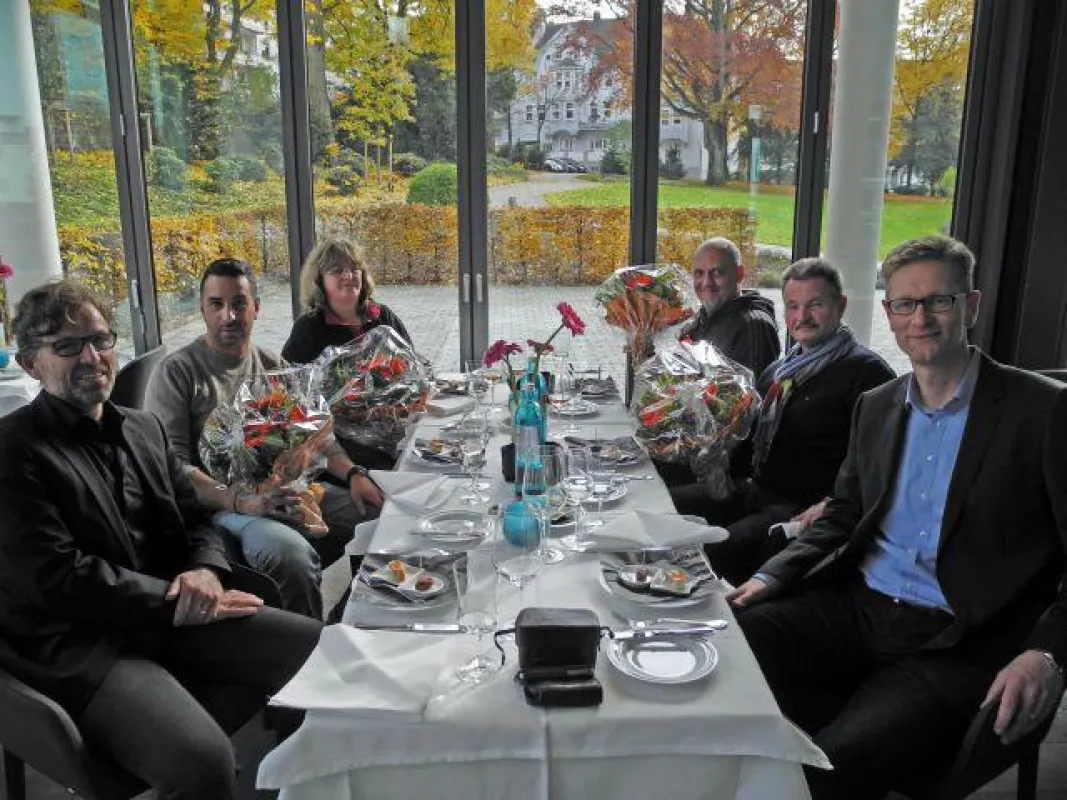 v.l.n.r. Thorsten Hering, Konstantinos Pulios, Sandra Hein, Oliver Theis, Peter Berend, Dr. Sven Her
