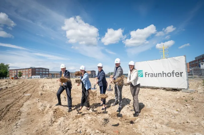 Baustart für den Neubau des Fraunhofer IGD in Rostock Bild: Baustart für den Neubau des Fraunhofer IGD in Rostock