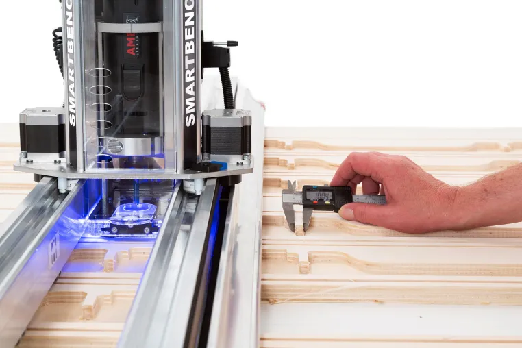 Bild: Die intelligente und flexible CNC-Lösung für jede Werkstatt - SmartBench von YetiTool