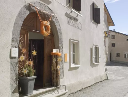 Bild: Mountain Bike Sommer im Engadiner Hotel Palazzo Mÿsanus