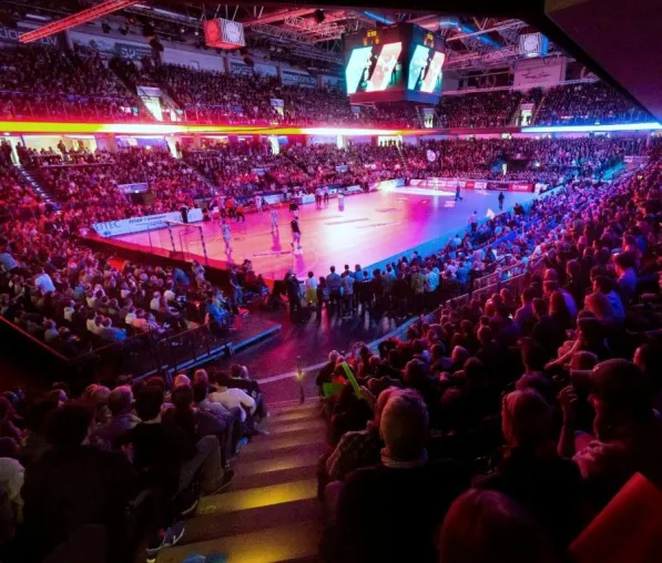 Bild: Handball: Erlangen muss sich ersatzgeschwächt Melsungen geschlagen geben