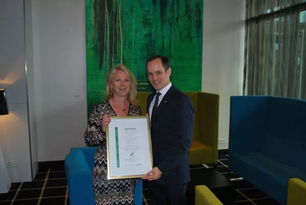 +++ Zum 1. Mal erhielt ein Hamburger Hotel das ”GreenSign”- Siegel +++ Bild: +++ Zum 1. Mal erhielt ein Hamburger Hotel das ”GreenSign”- Siegel +++