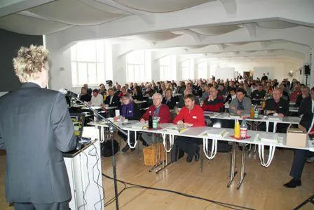 Ausgebuchte Veranstaltungsreihe - 650 Architekten besuchten Symposien „Innendämmung – aber richtig“ Bild: Ausgebuchte Veranstaltungsreihe - 650 Architekten besuchten Symposien „Innendämmung – aber richtig“