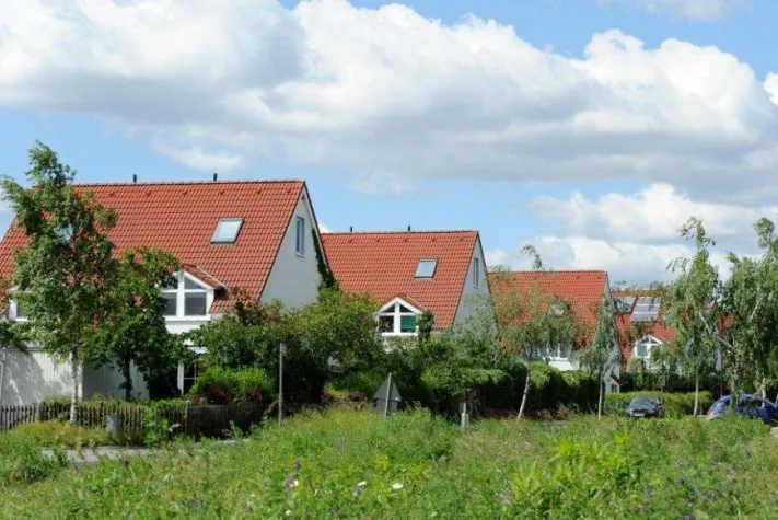 Bild: BER kommt später, Preise für privates Bauland werden günstiger