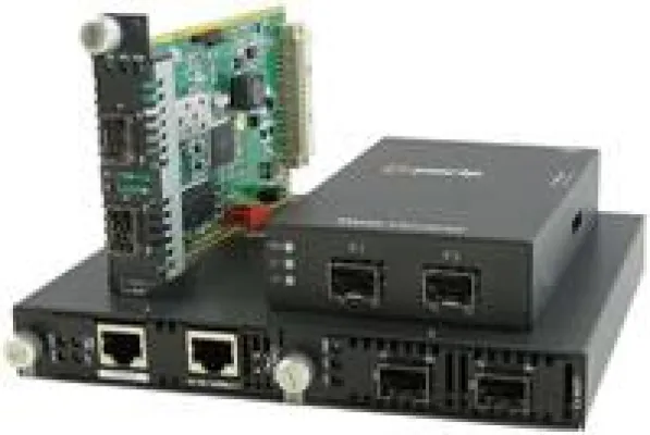 Bild: Perle stellt LWL-Moduskonvertierung für Ethernet, SONET, SDH und Fibre Channel bereit