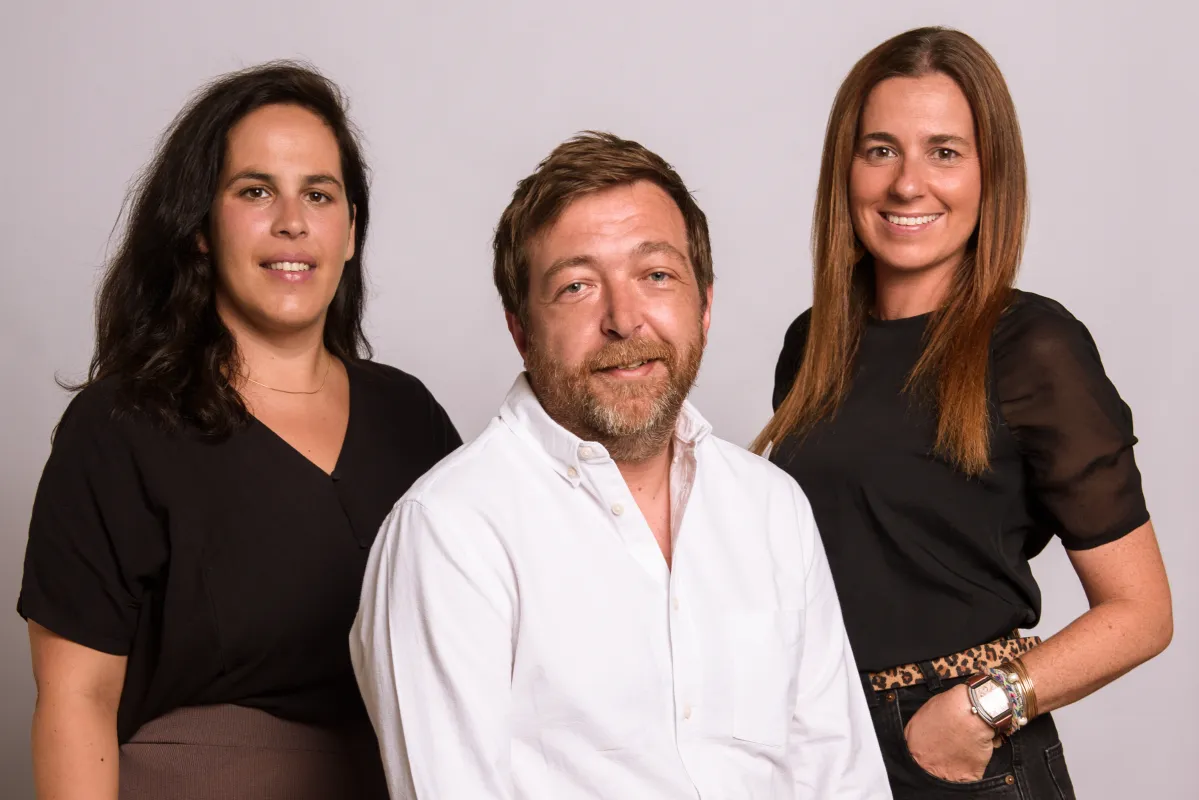 Filipa Serra (Design Director), Pedro Vilar (CCO) und Adriana Seixas (Client Service Director)
