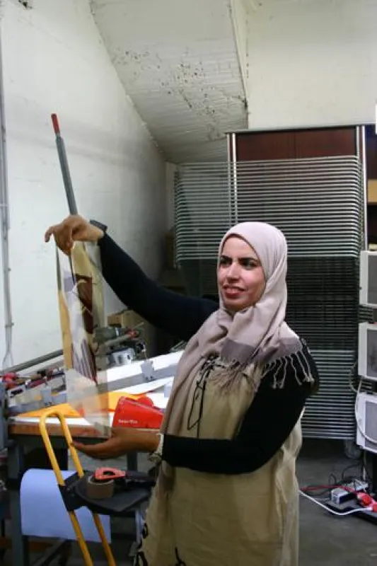 Emiratische Künstlerin Karima Al Shomely