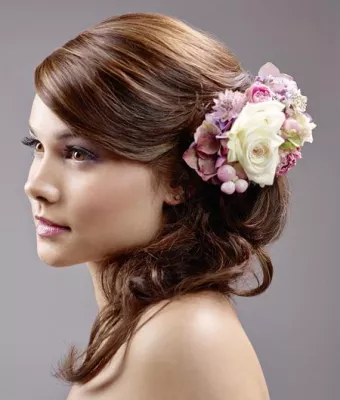 Bild: Just married – Alexander von Trentini präsentiert die Haartrends für das Hochzeitsjahr 2015