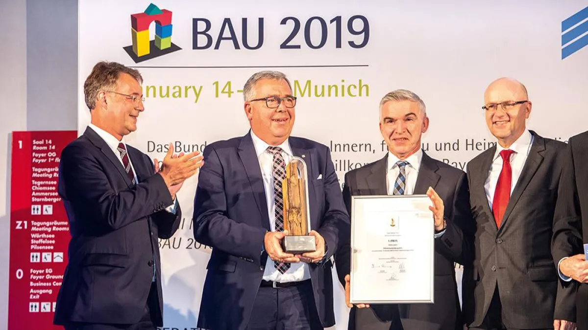 Eröffnungstag der BAU 2019 in München: PERI DUO gewinnt den BAKA Preis für Produktinnovation 2019.