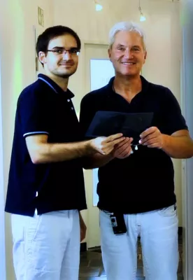 Drei Jahrzehnte Zahnheilkunde - Zahnarztpraxis Dr.Boeger produziert Jubiläumsfilm Bild: Drei Jahrzehnte Zahnheilkunde - Zahnarztpraxis Dr.Boeger produziert Jubiläumsfilm