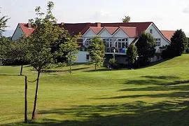 Bild: Landidyllische Golfurlaube genießen