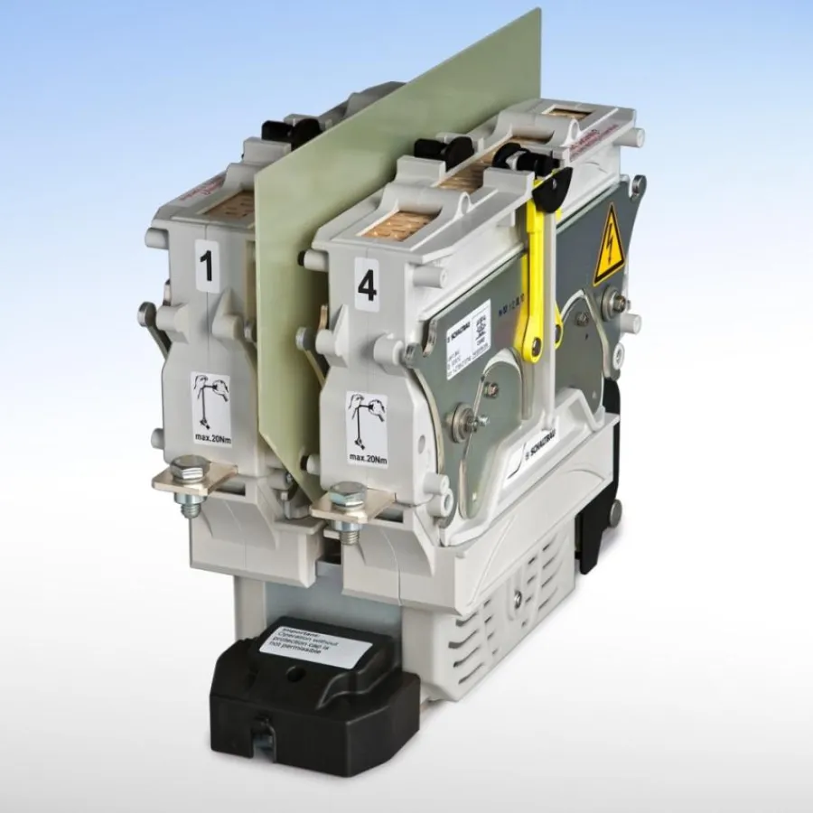 Das Solarschütz der Baureihe CU trennt als Hauptschalter das komplette Solarfeld vom Wechselrichter.