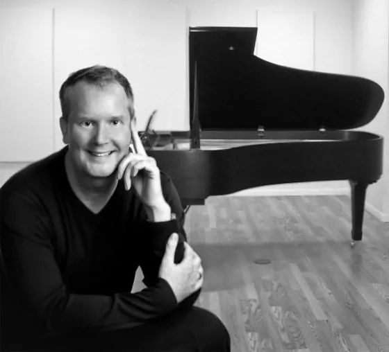 Bild: KompositionsWorkshop für junge Leute am Klavier mit Komponist KAY TOKNER