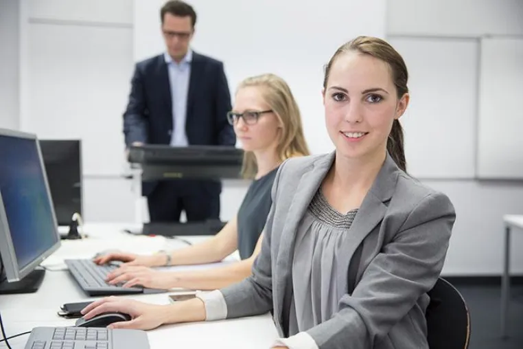 Wie tickt der Mensch? Im Fernstudium zum Bachelor of Science in Psychologie Bild: Wie tickt der Mensch? Im Fernstudium zum Bachelor of Science in Psychologie