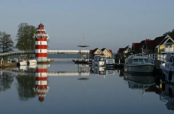 Bild: Boat City durch die Feuertaufe