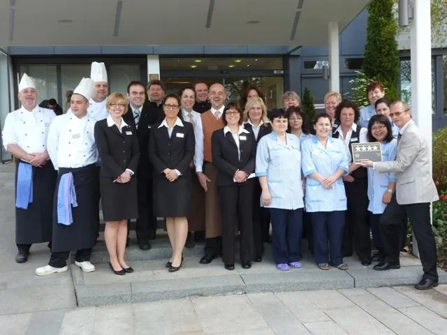 Vier Sterne für das Golden Tulip Parkhotel Neu-Ulm Bild: Vier Sterne für das Golden Tulip Parkhotel Neu-Ulm