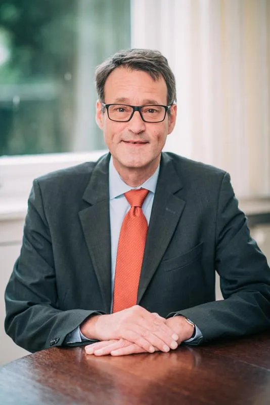 Prof. Dr. Frank Deges (EUFH)