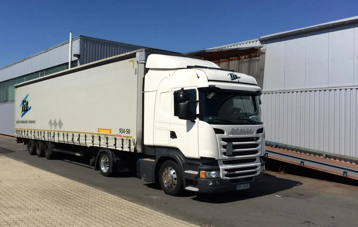 Die gereinigten Alugussteile transportiert die L.I.T. just-in-sequence ins Automobilwerk.