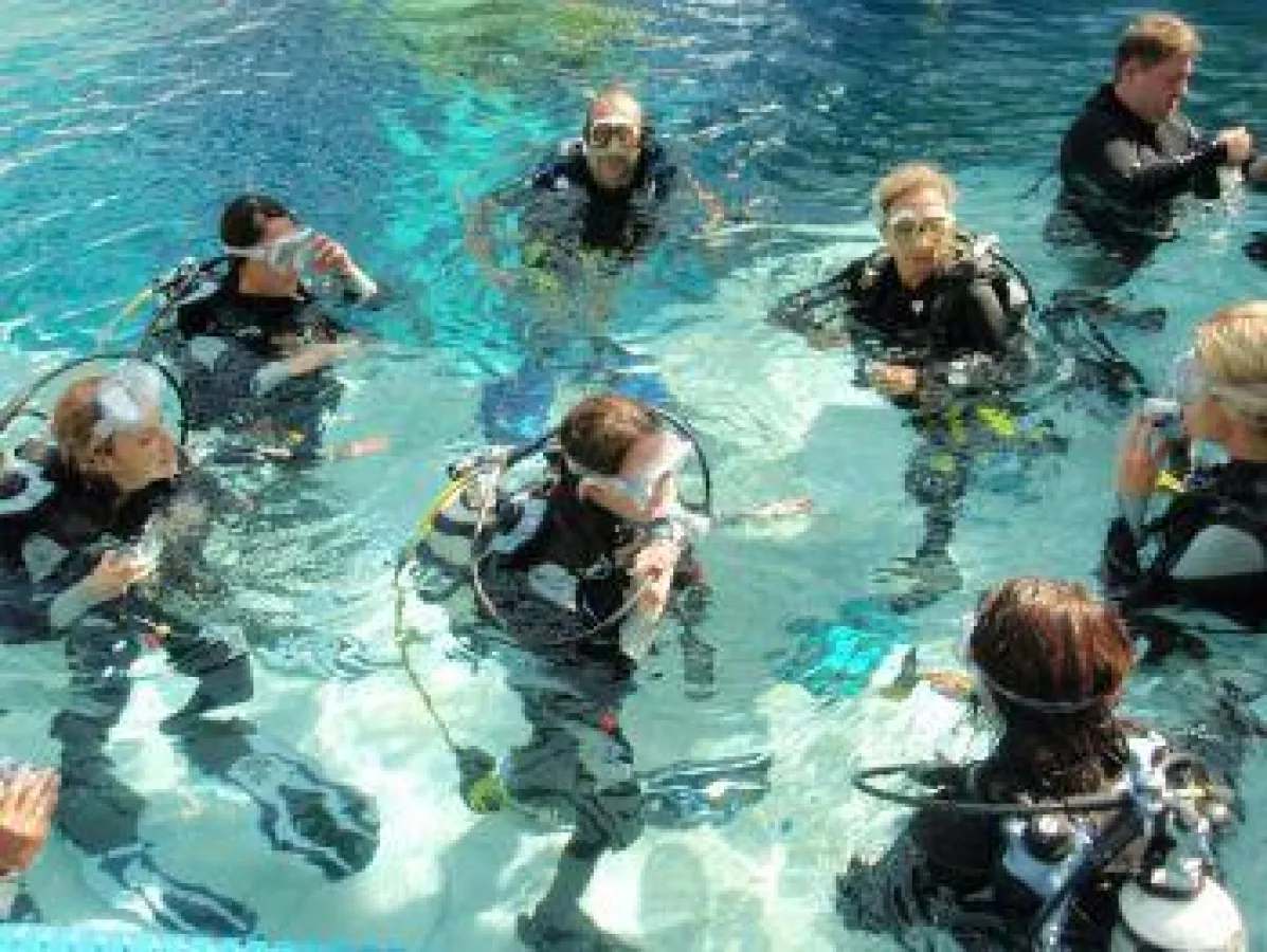 Mit Spaß dabei: Tauchen im monte mare Rheinbach bei Bonn