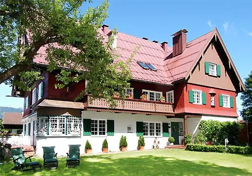 Bild: Ferien in der Grafenvilla - Das Hotel Geldernhaus in Oberstdorf feiert Jubiläum